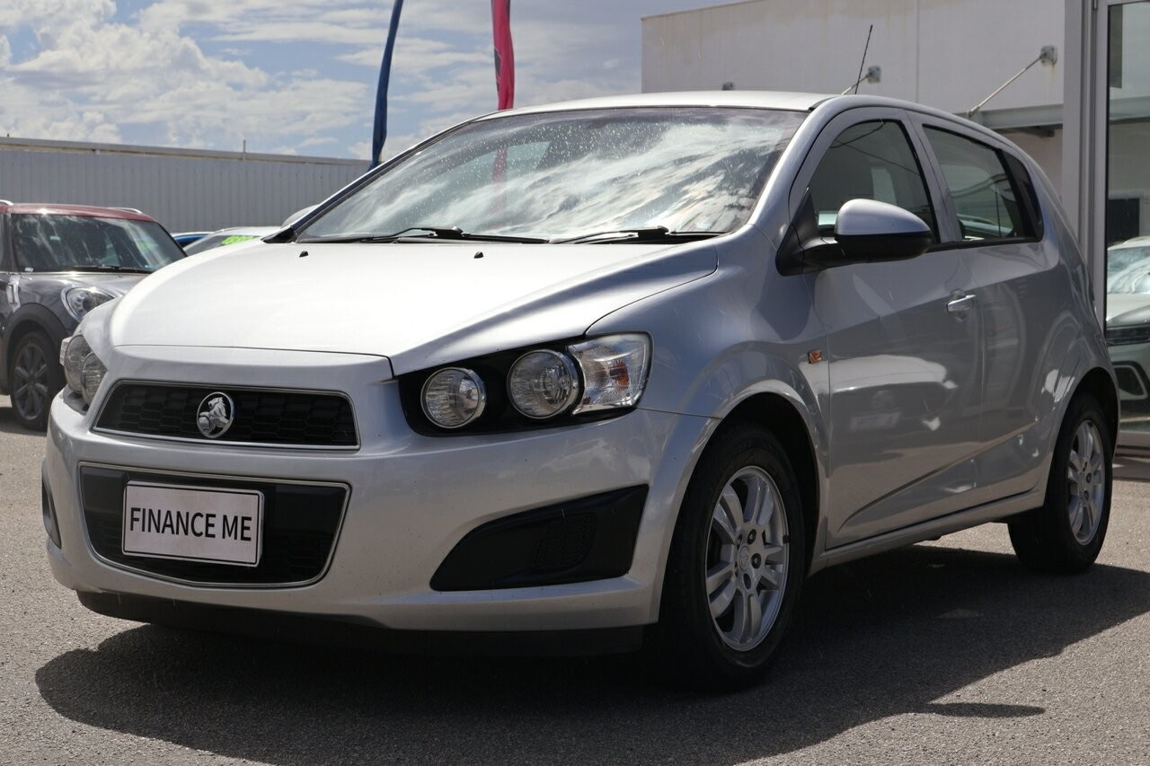 Holden Barina image 4