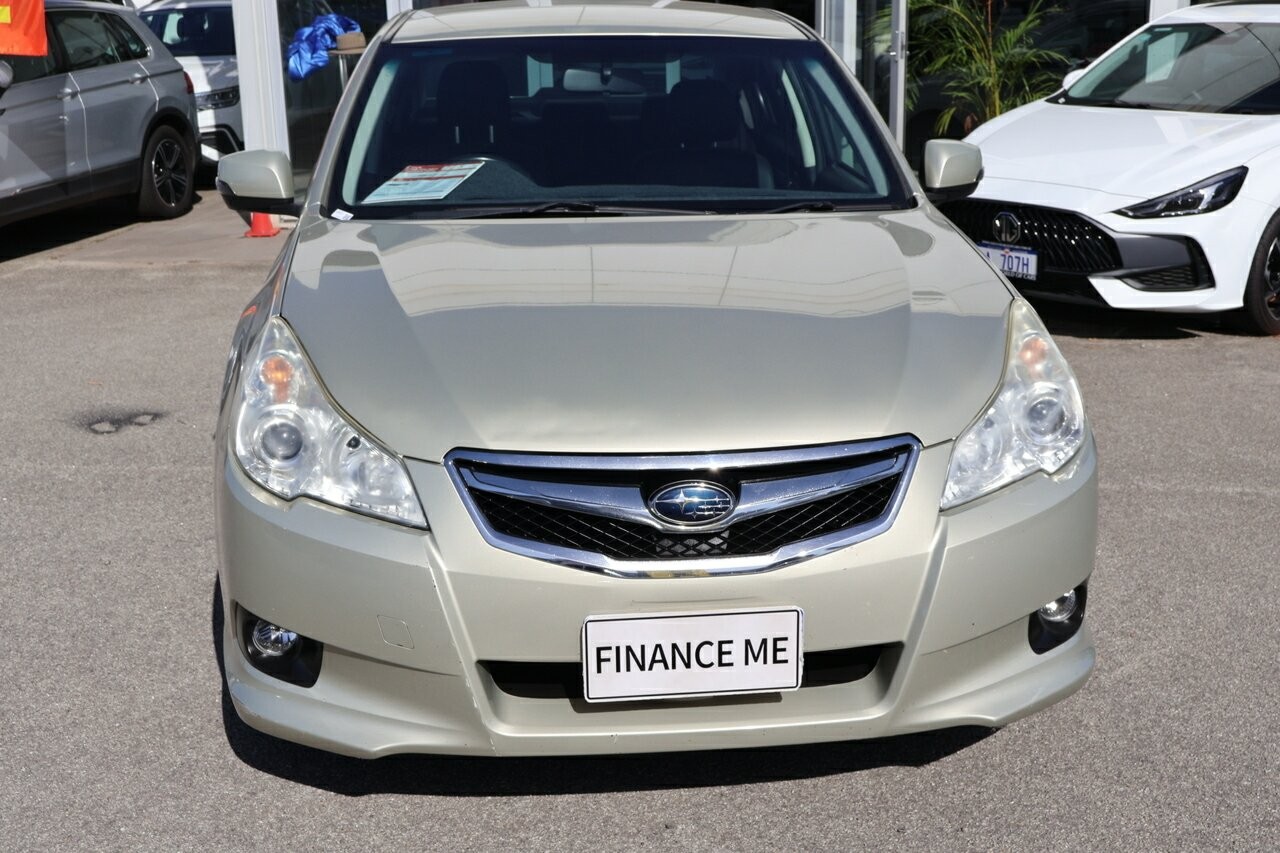 Subaru Liberty image 2