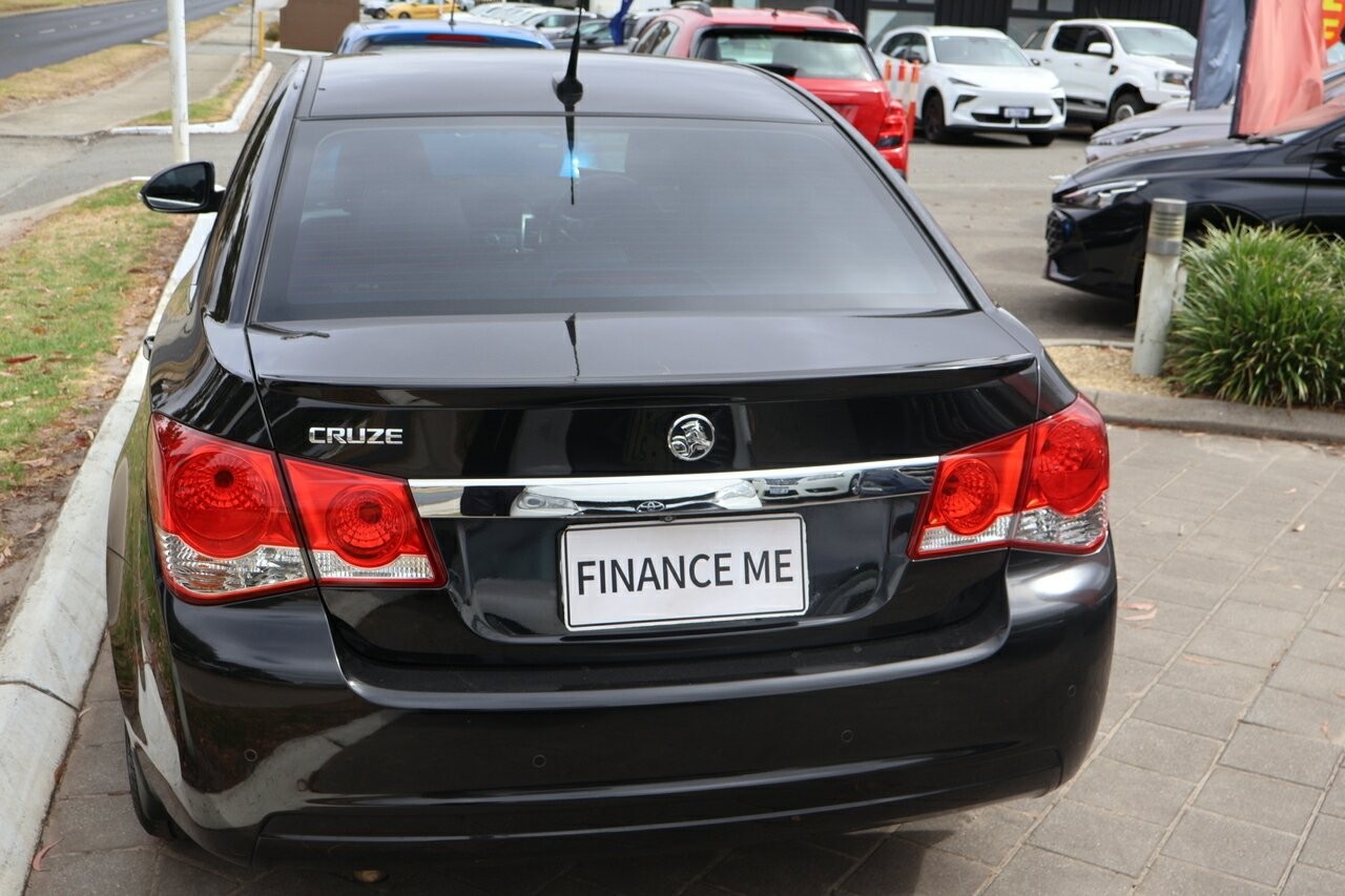 Holden Cruze Z-series image 4
