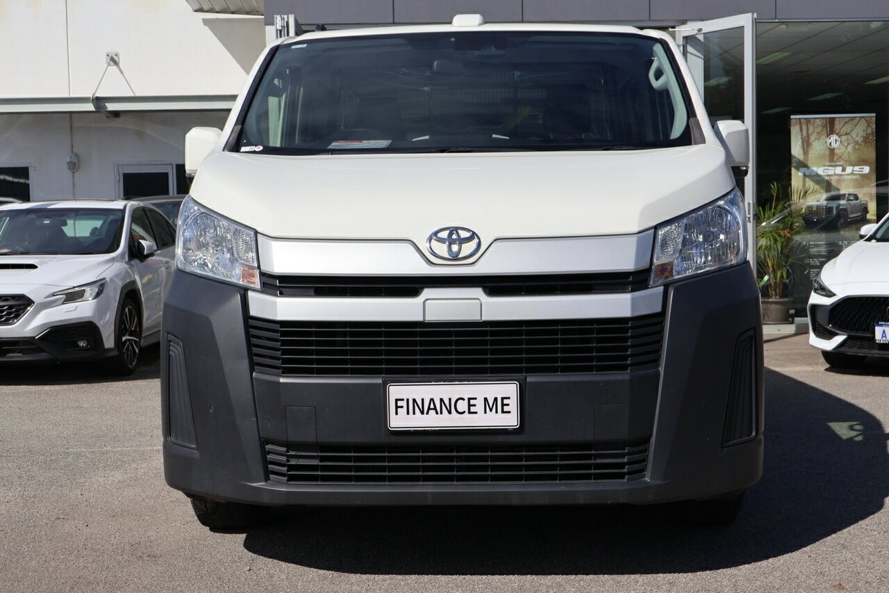 Toyota Hiace Dsl Lwb Van A/t Base image 2