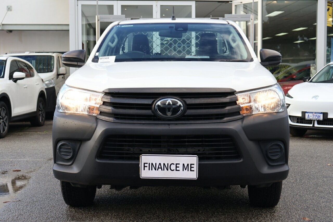Toyota Hilux image 3