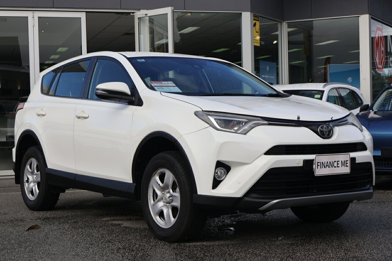 Toyota Rav4 image 1
