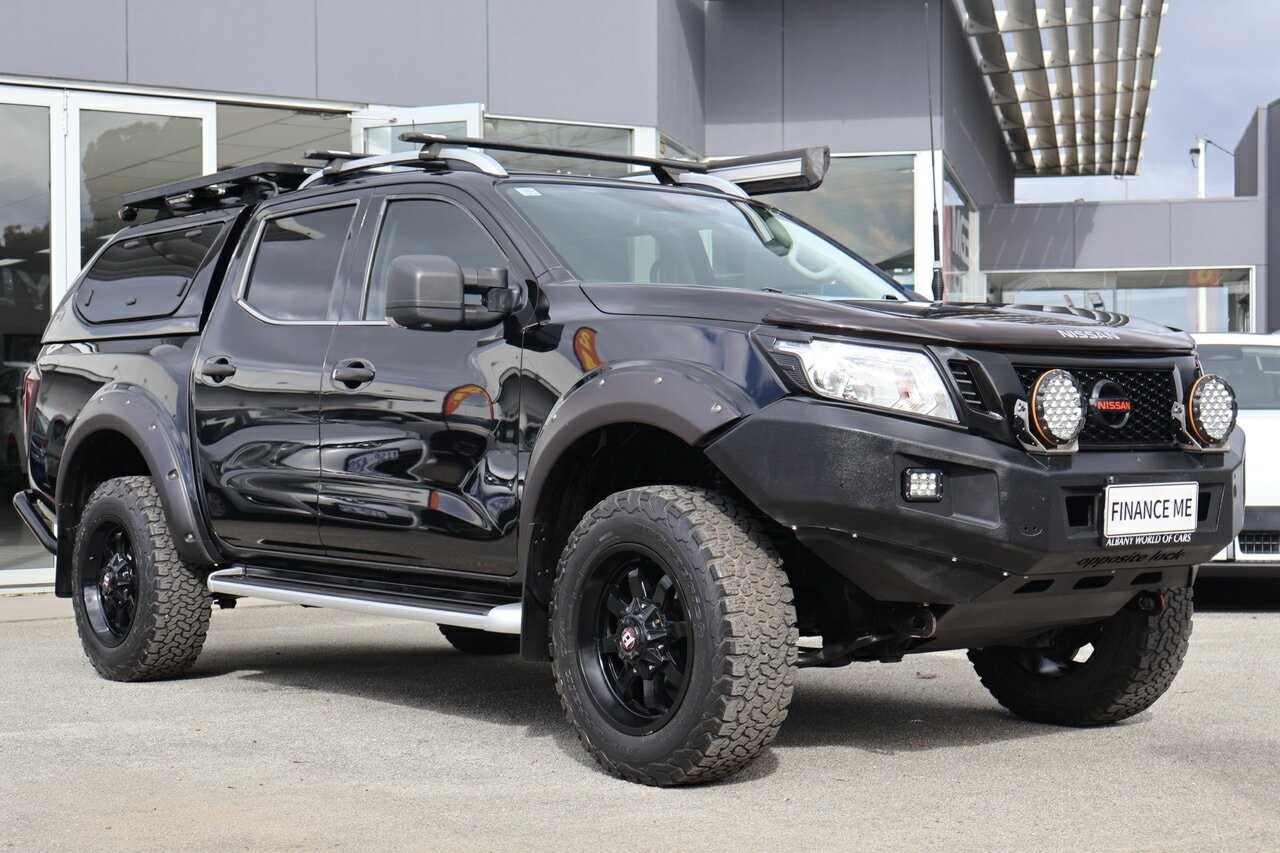 Nissan Navara image 1