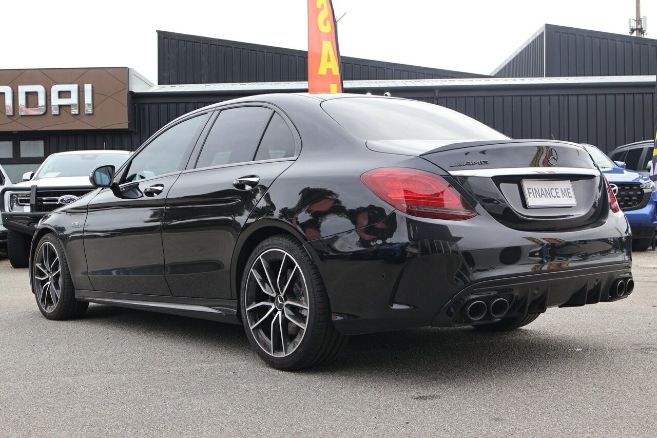 Mercedes Benz C-class image 4