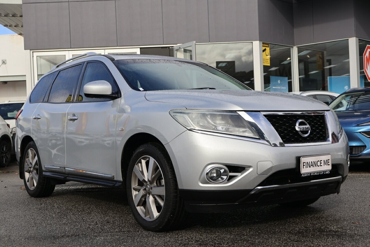 Nissan Pathfinder image 1