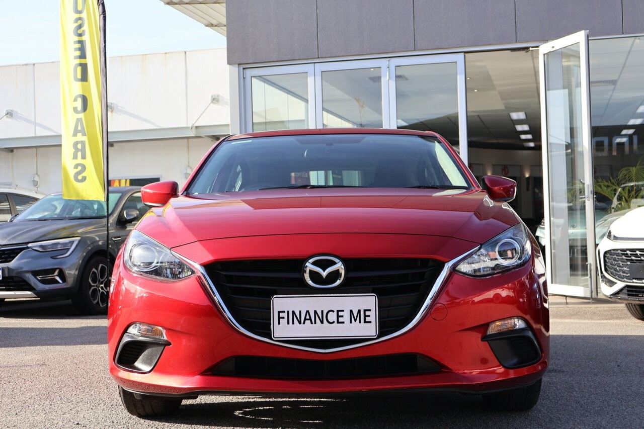 Mazda 3 image 2