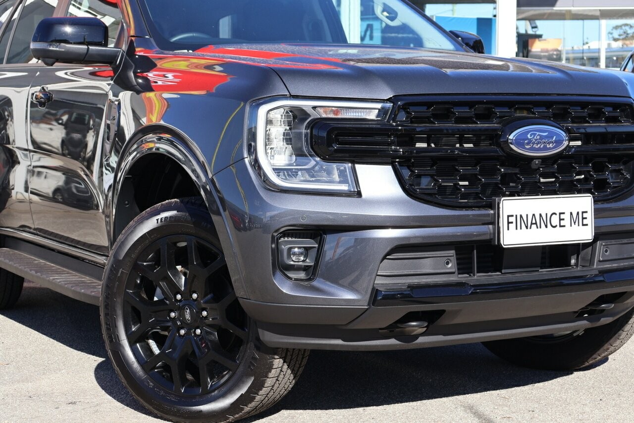 Ford Everest image 2