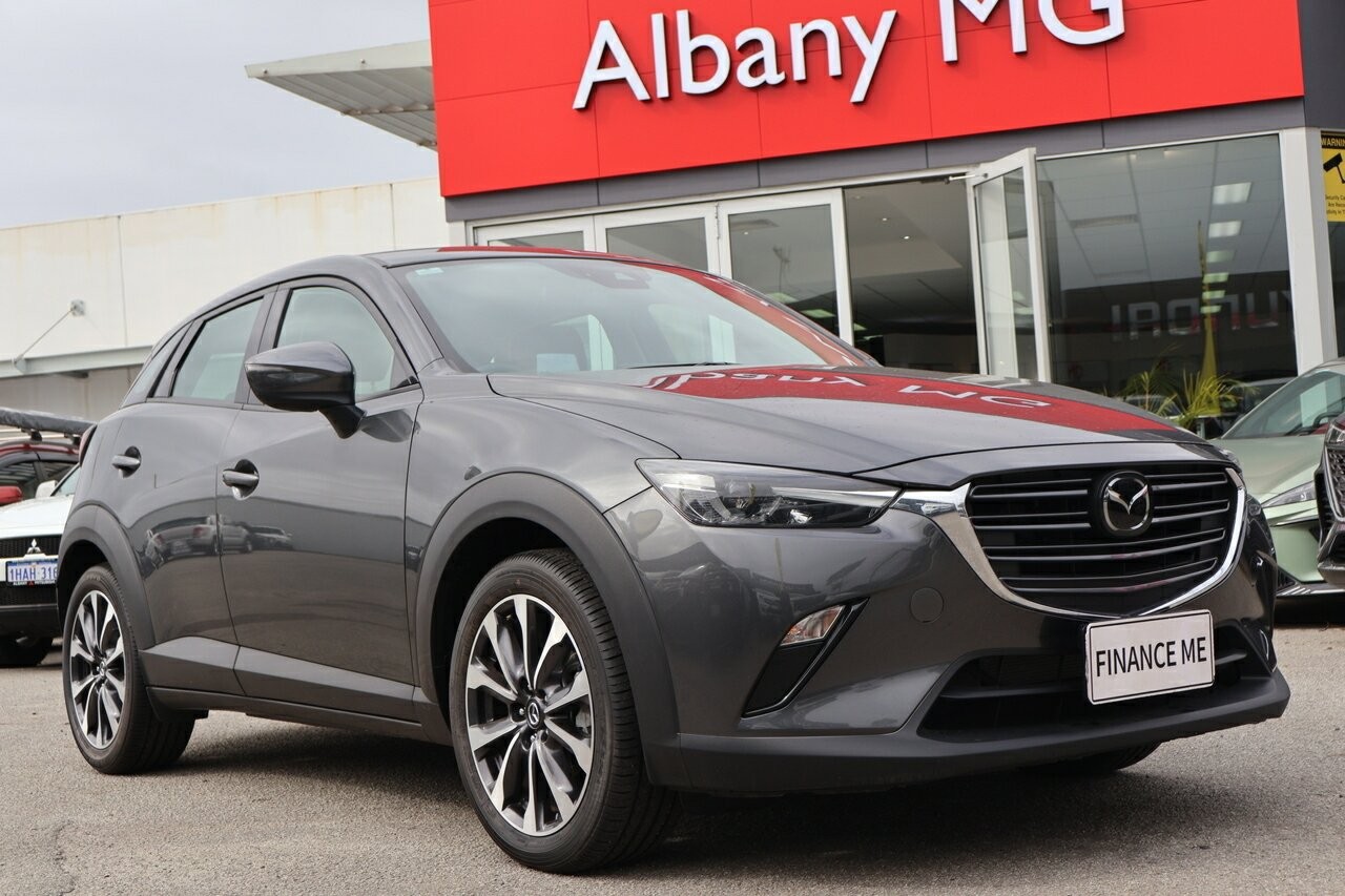 Mazda Cx-3 image 1
