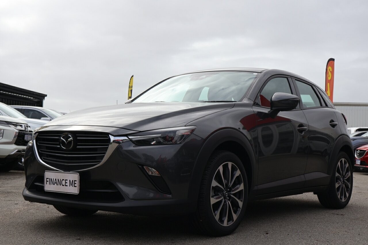 Mazda Cx-3 image 3