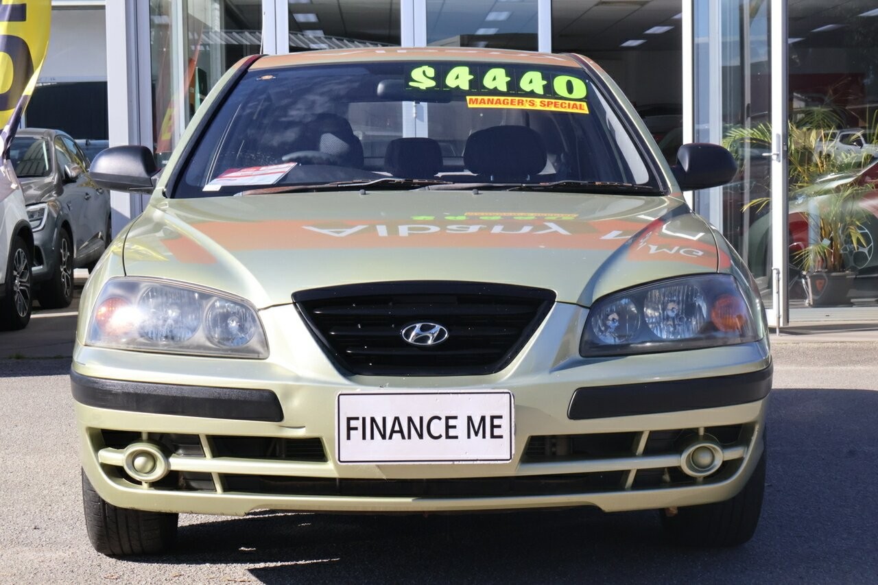 Hyundai Elantra image 2
