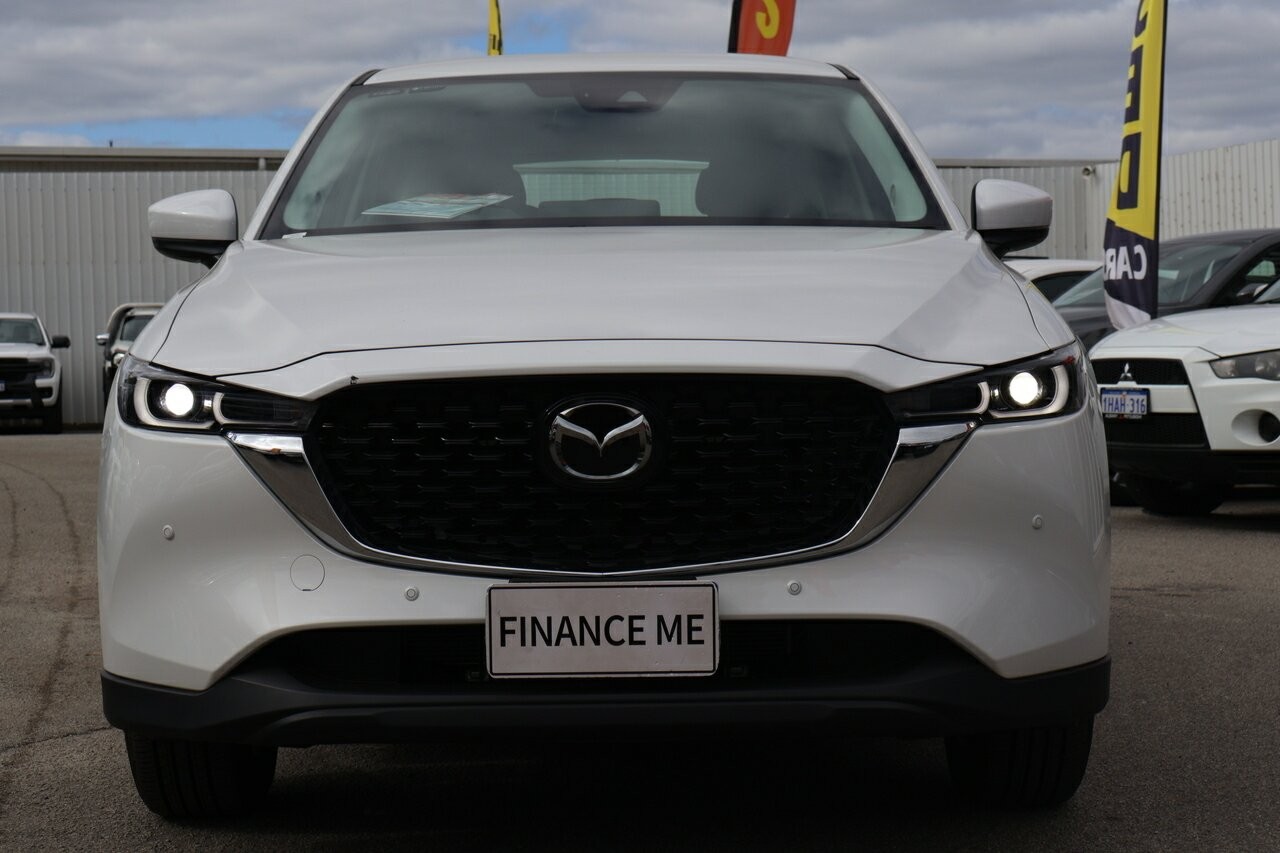 Mazda Cx-5 image 2