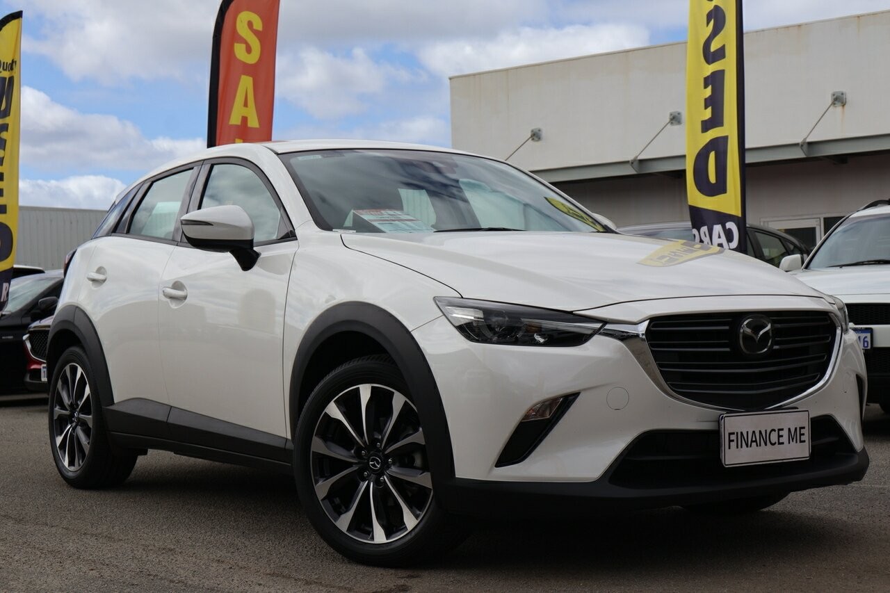 Mazda Cx-3 image 1