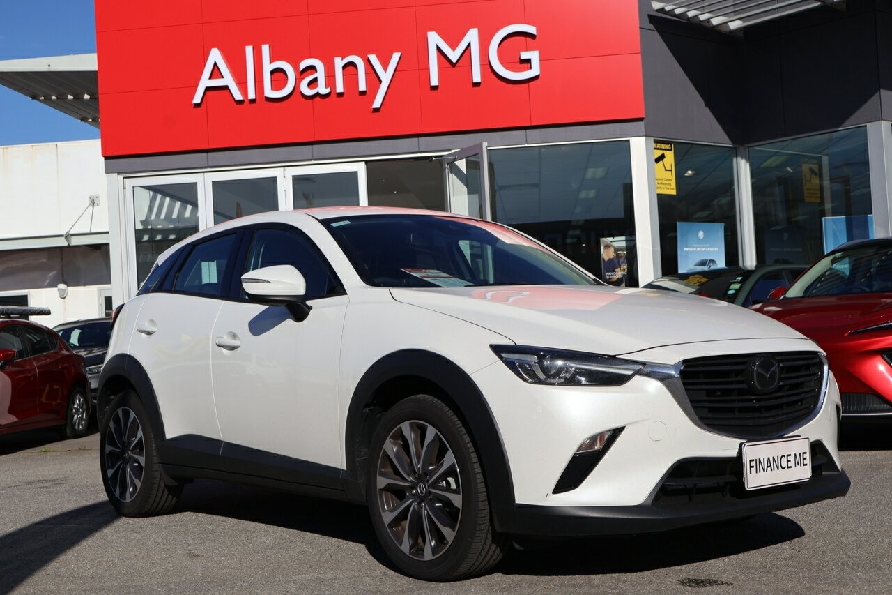 Mazda Cx-3 image 1