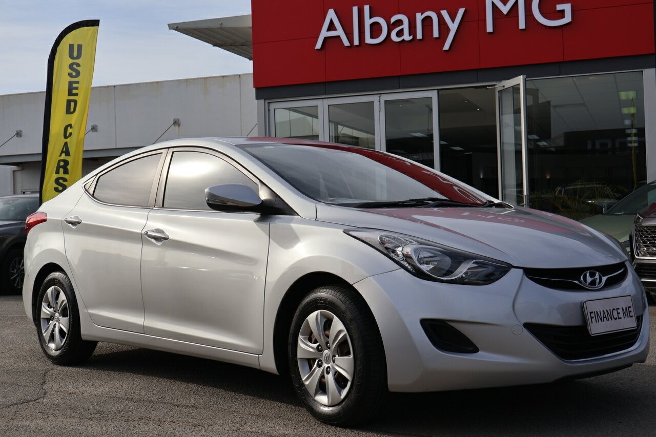 Hyundai Elantra image 1