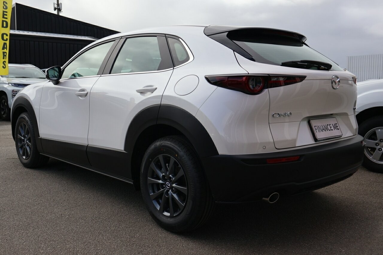 Mazda Cx-30 image 4