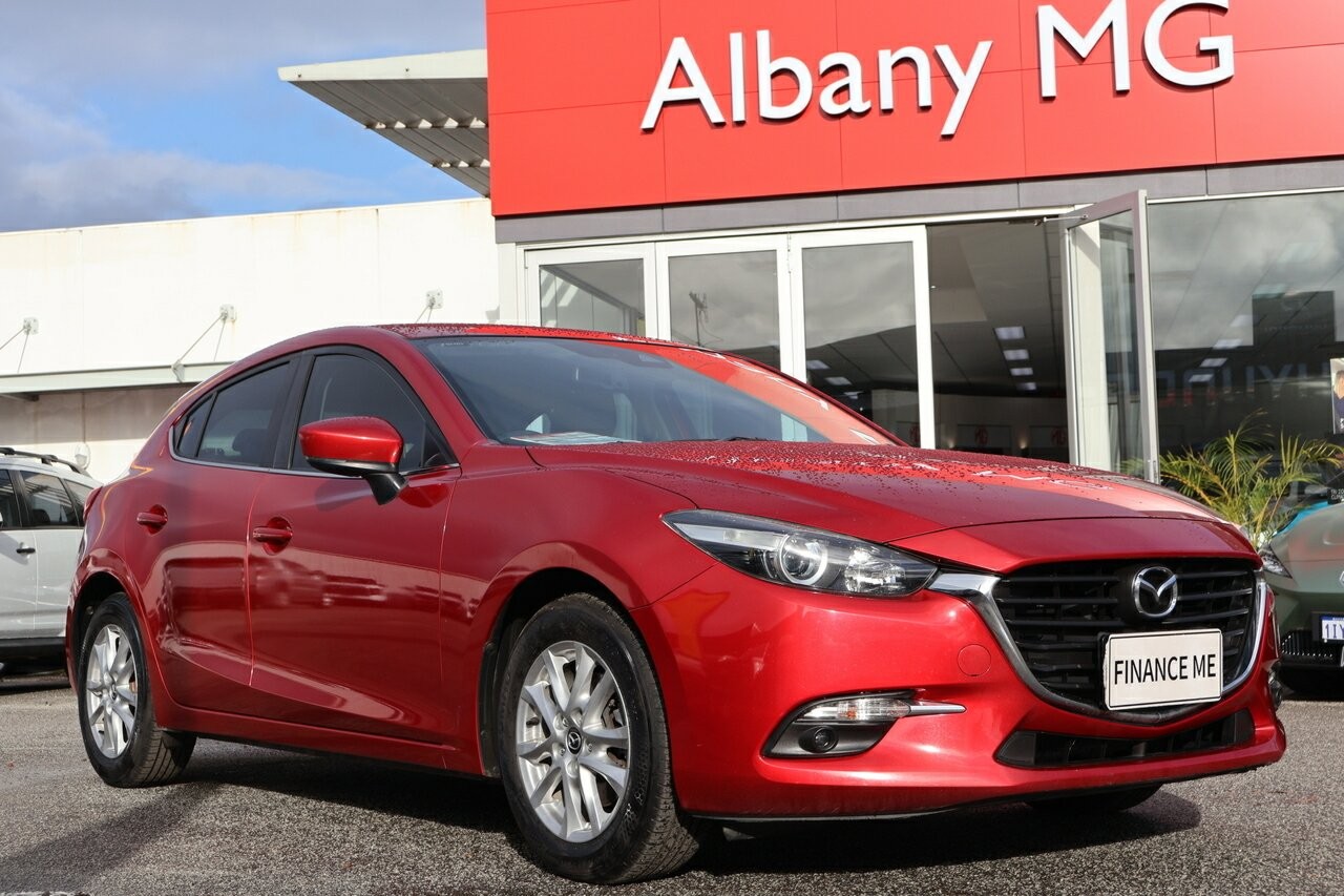 Mazda 3 image 1