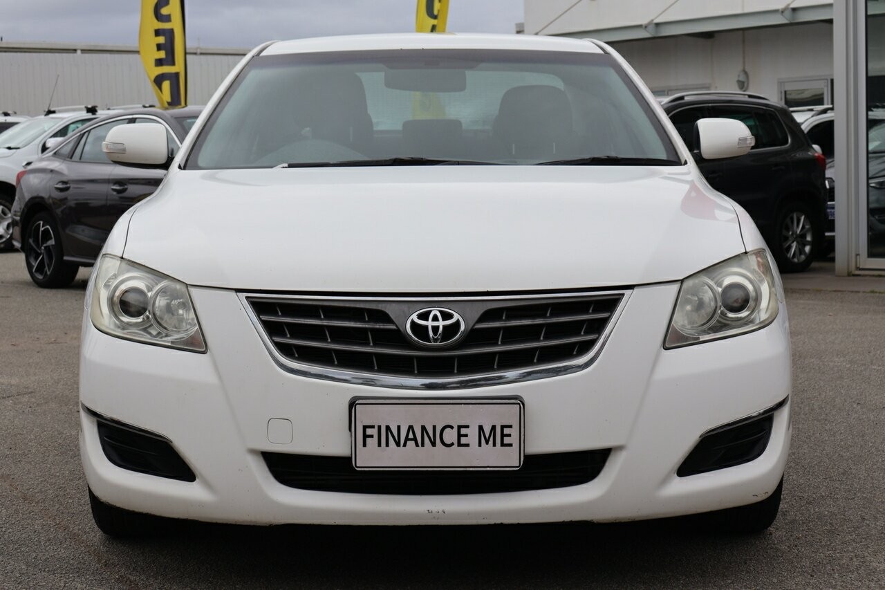 Toyota Aurion image 3