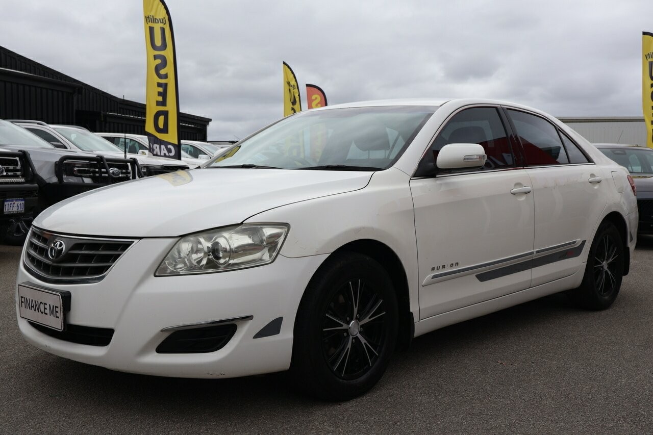 Toyota Aurion image 4