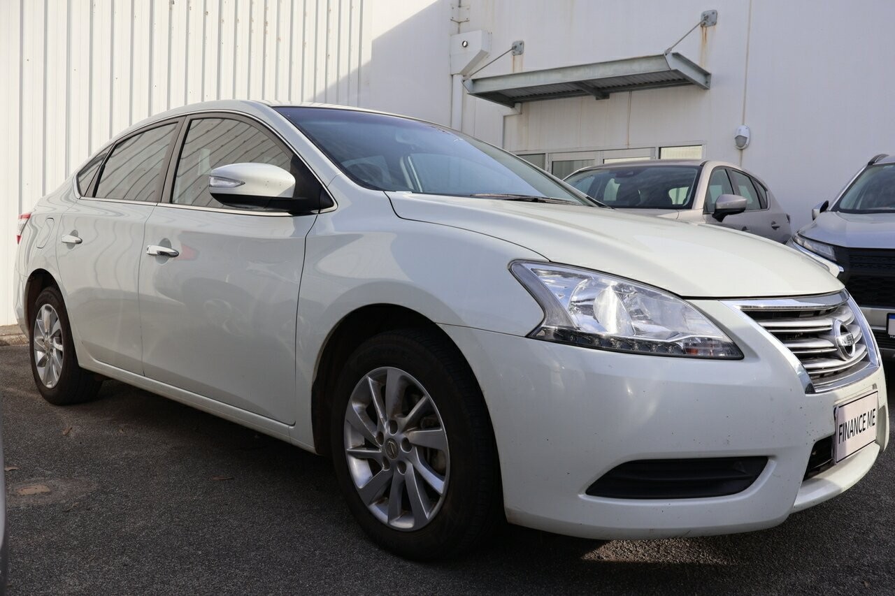 Nissan Pulsar image 1