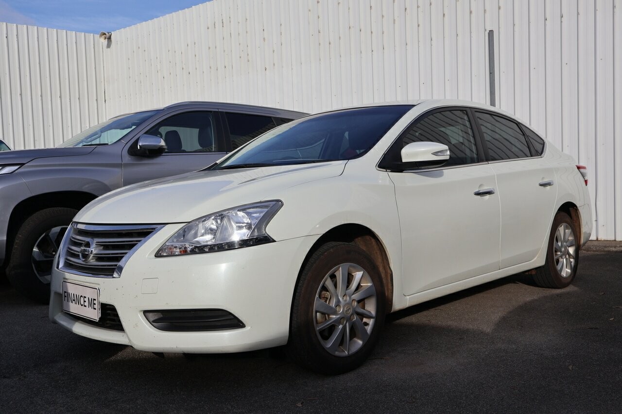 Nissan Pulsar image 2