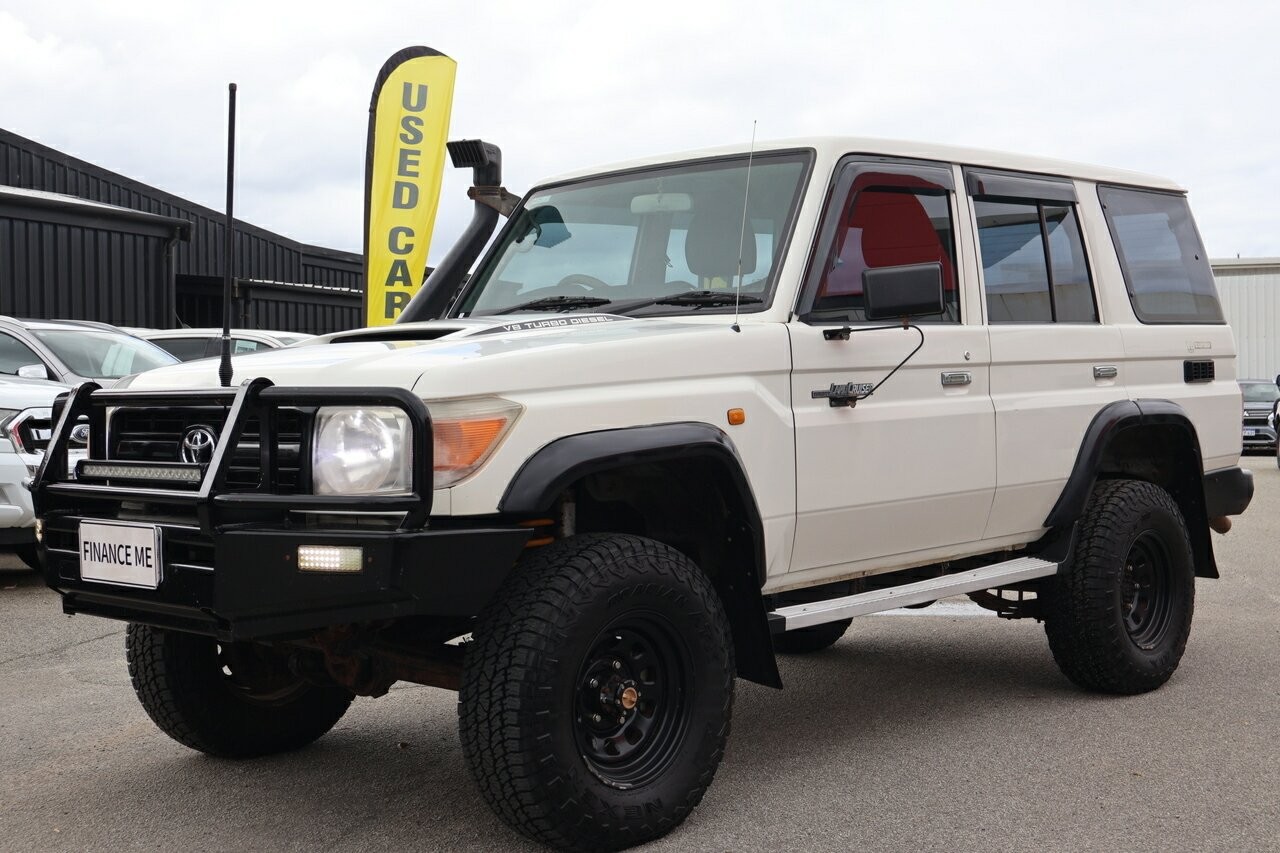 Toyota Landcruiser image 4