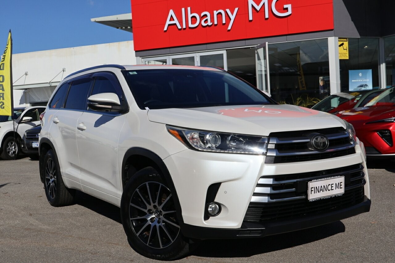 Toyota Kluger image 1
