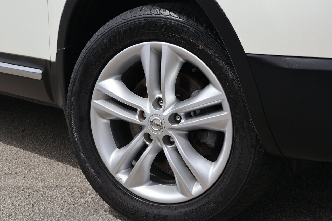 Nissan Dualis image 2