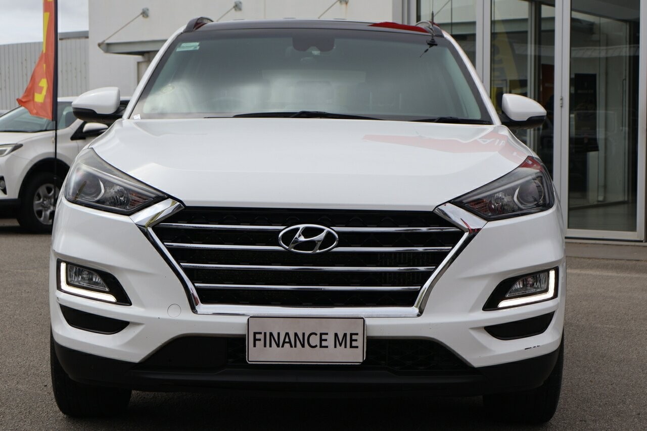 Hyundai Tucson image 3