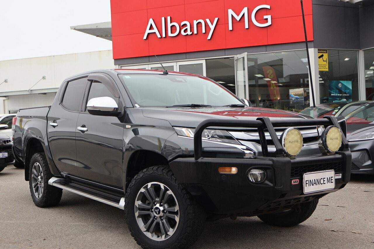 Mitsubishi Triton image 1