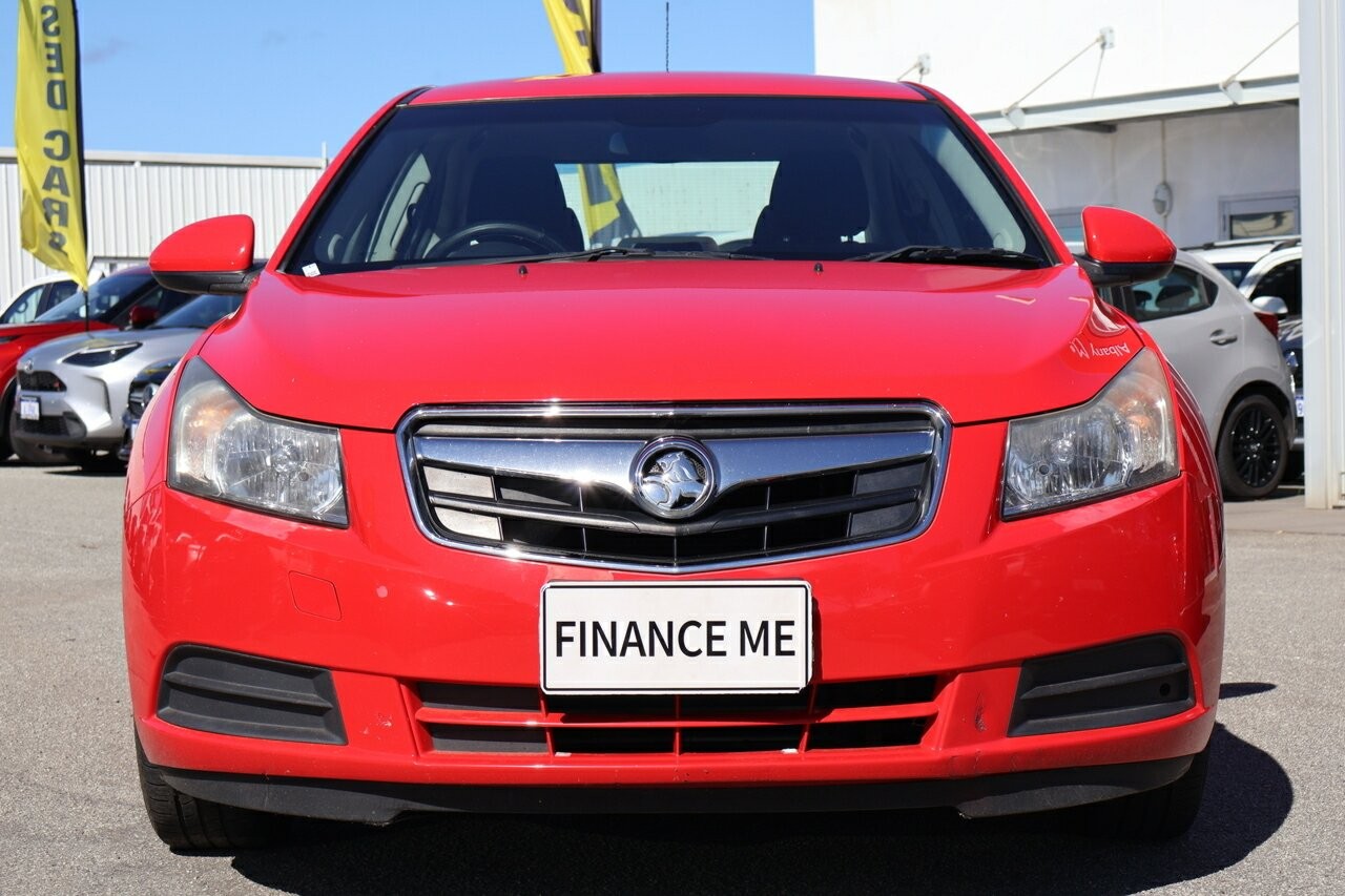 Holden Cruze image 3