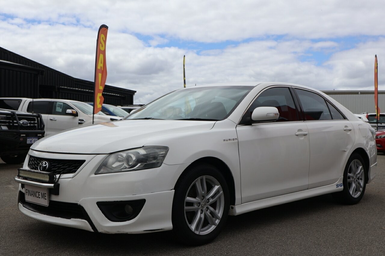 Toyota Aurion image 4
