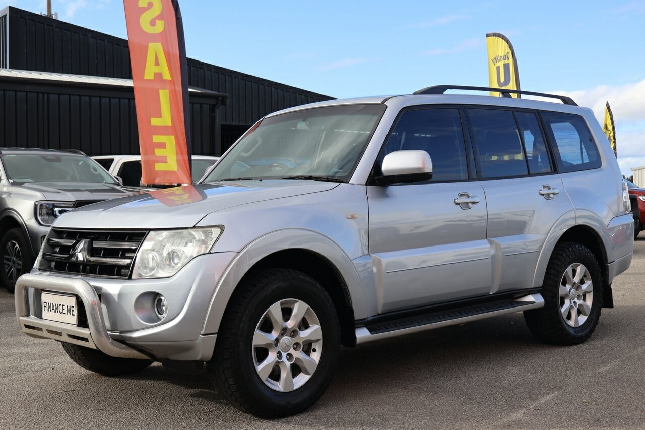 Mitsubishi Pajero image 4