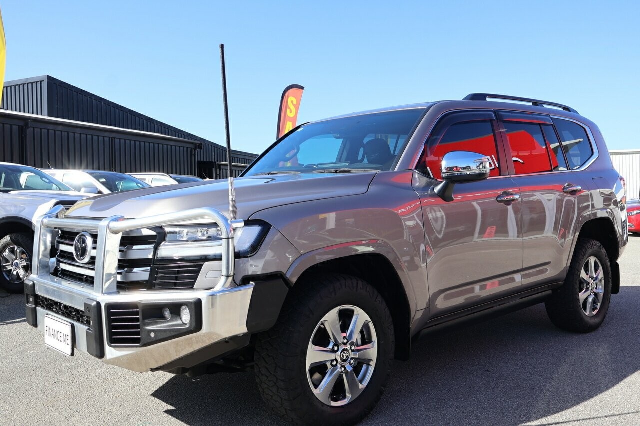 Toyota Landcruiser image 4