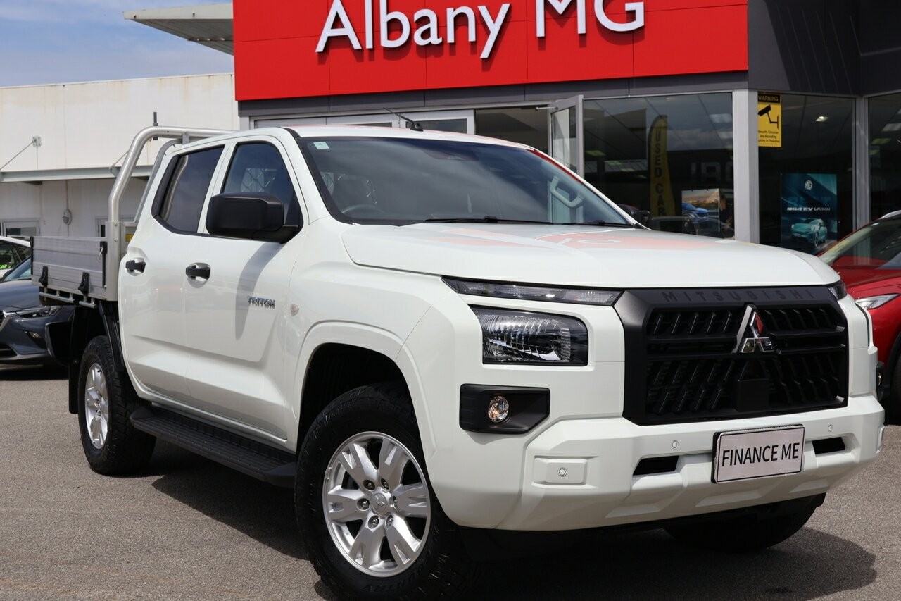 Mitsubishi Triton image 1