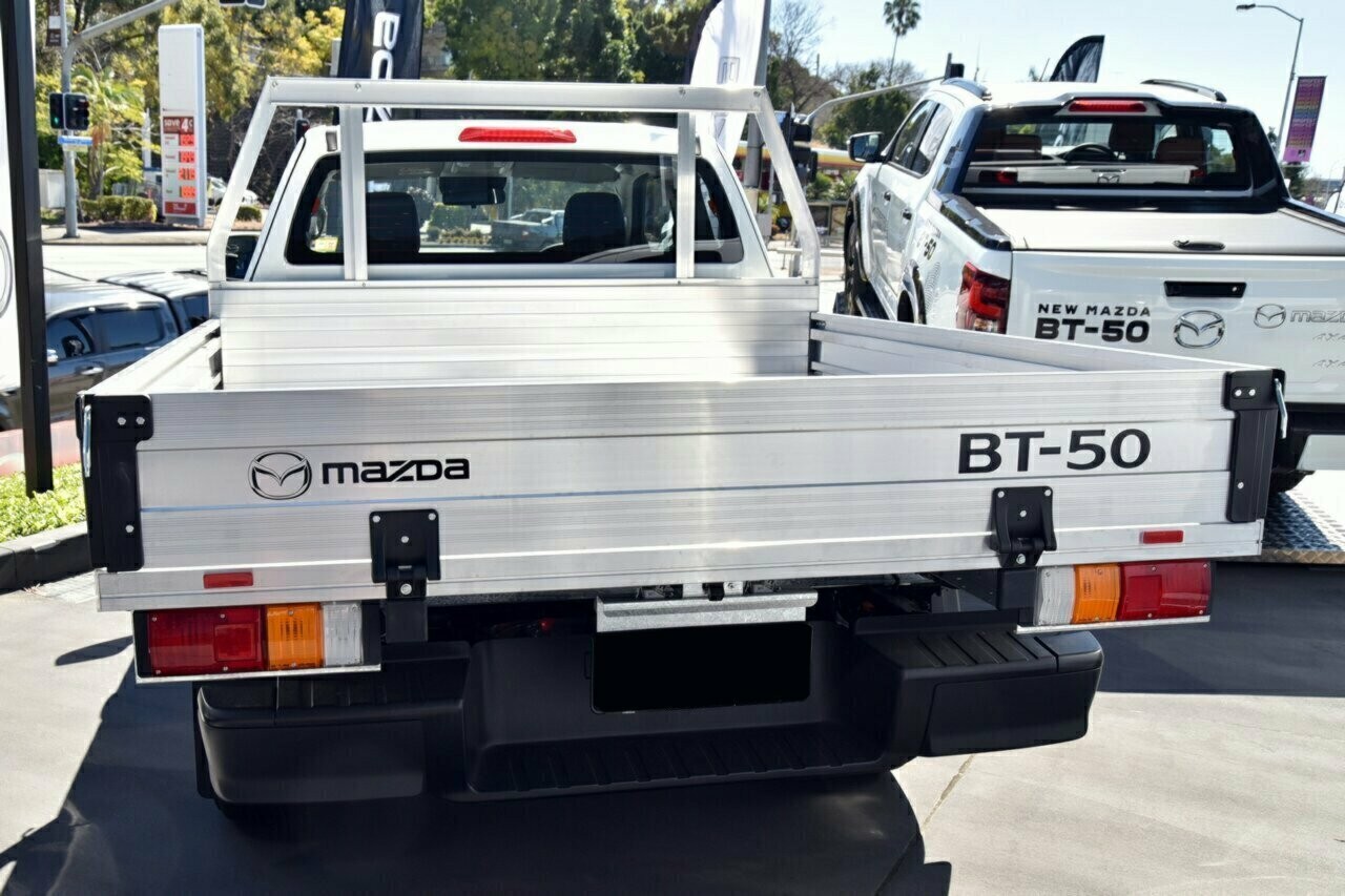 Mazda Bt-50 image 4