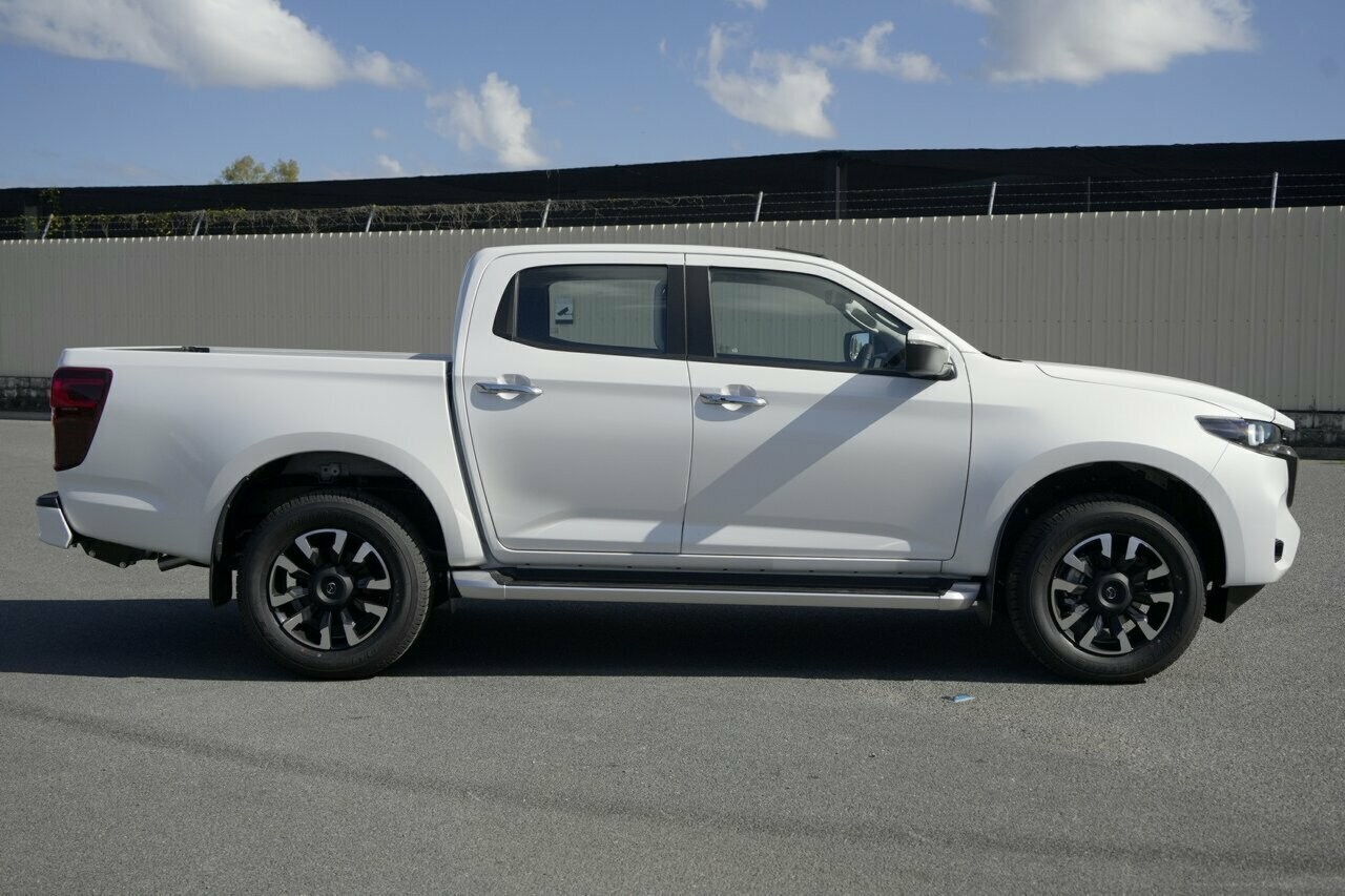 Mazda Bt-50 image 2