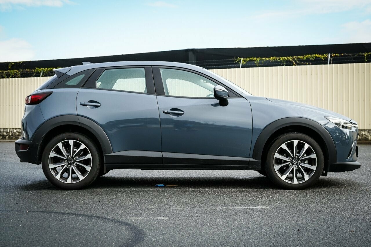 Mazda Cx-3 image 2