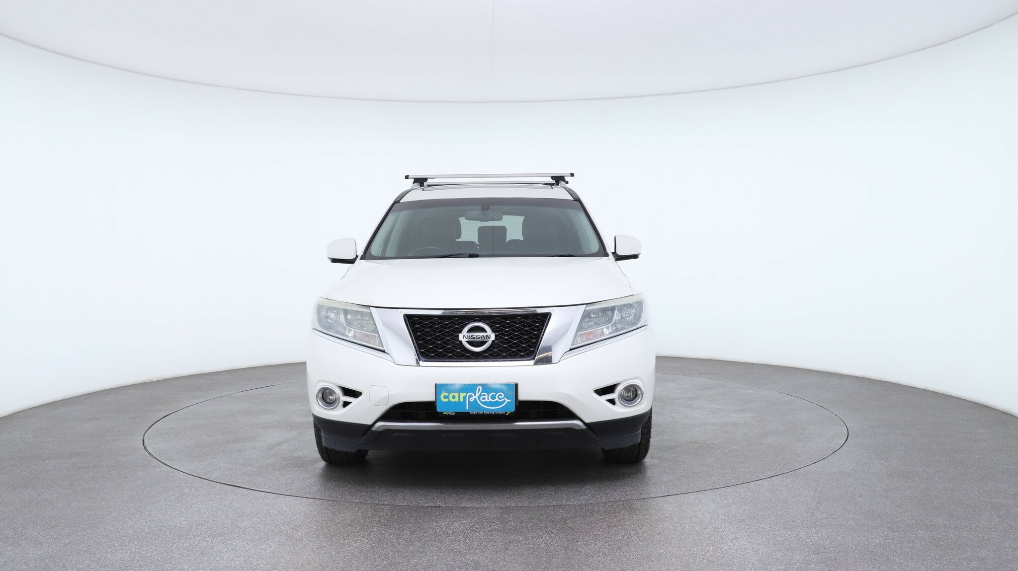 Nissan Pathfinder image 2