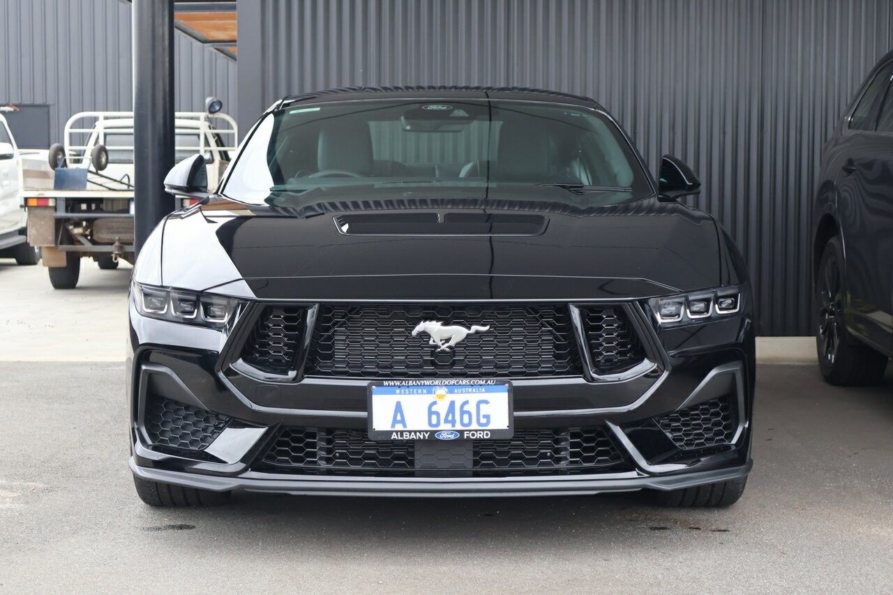 Ford Mustang image 3