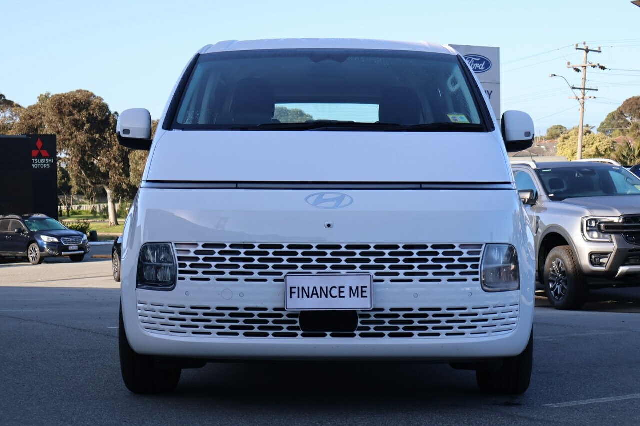 Hyundai Staria image 3