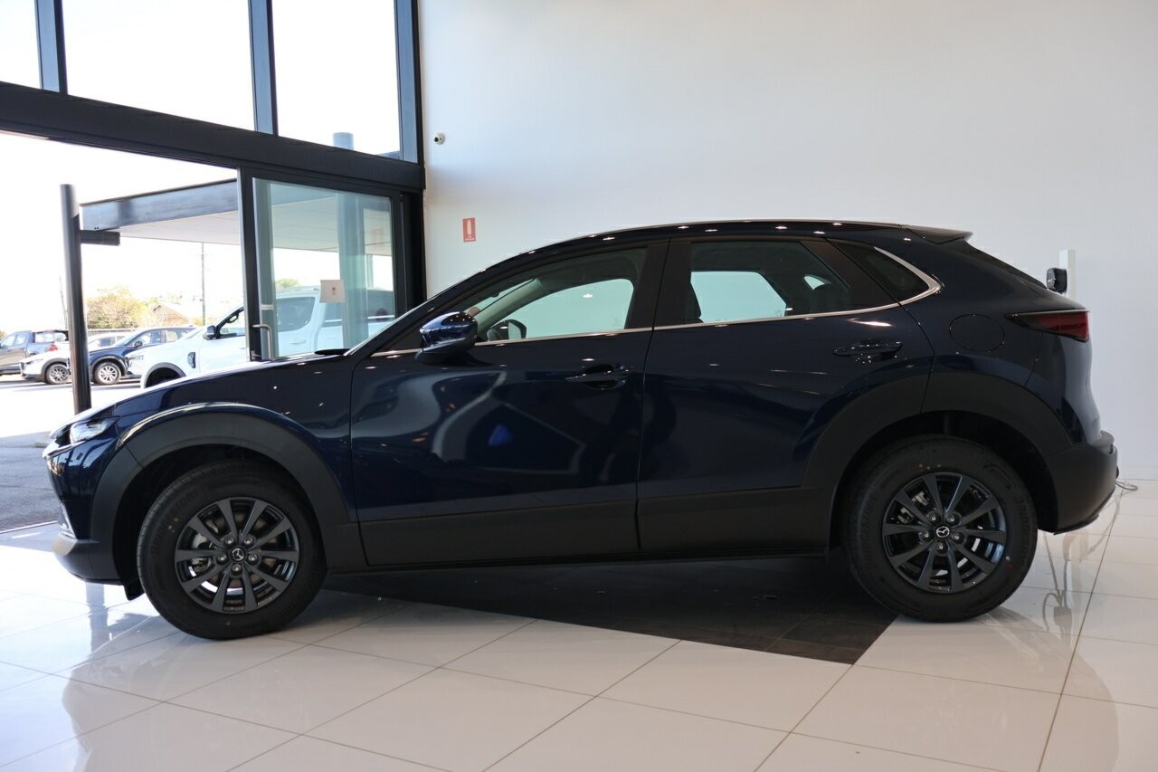 Mazda Cx-30 image 4
