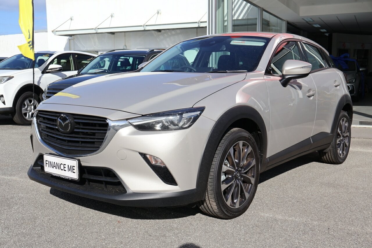 Mazda Cx-3 image 3