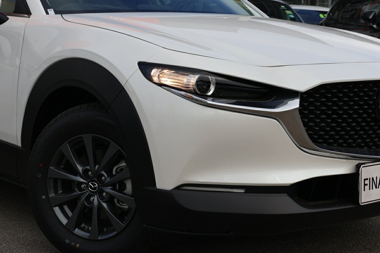 Mazda Cx-30 image 2