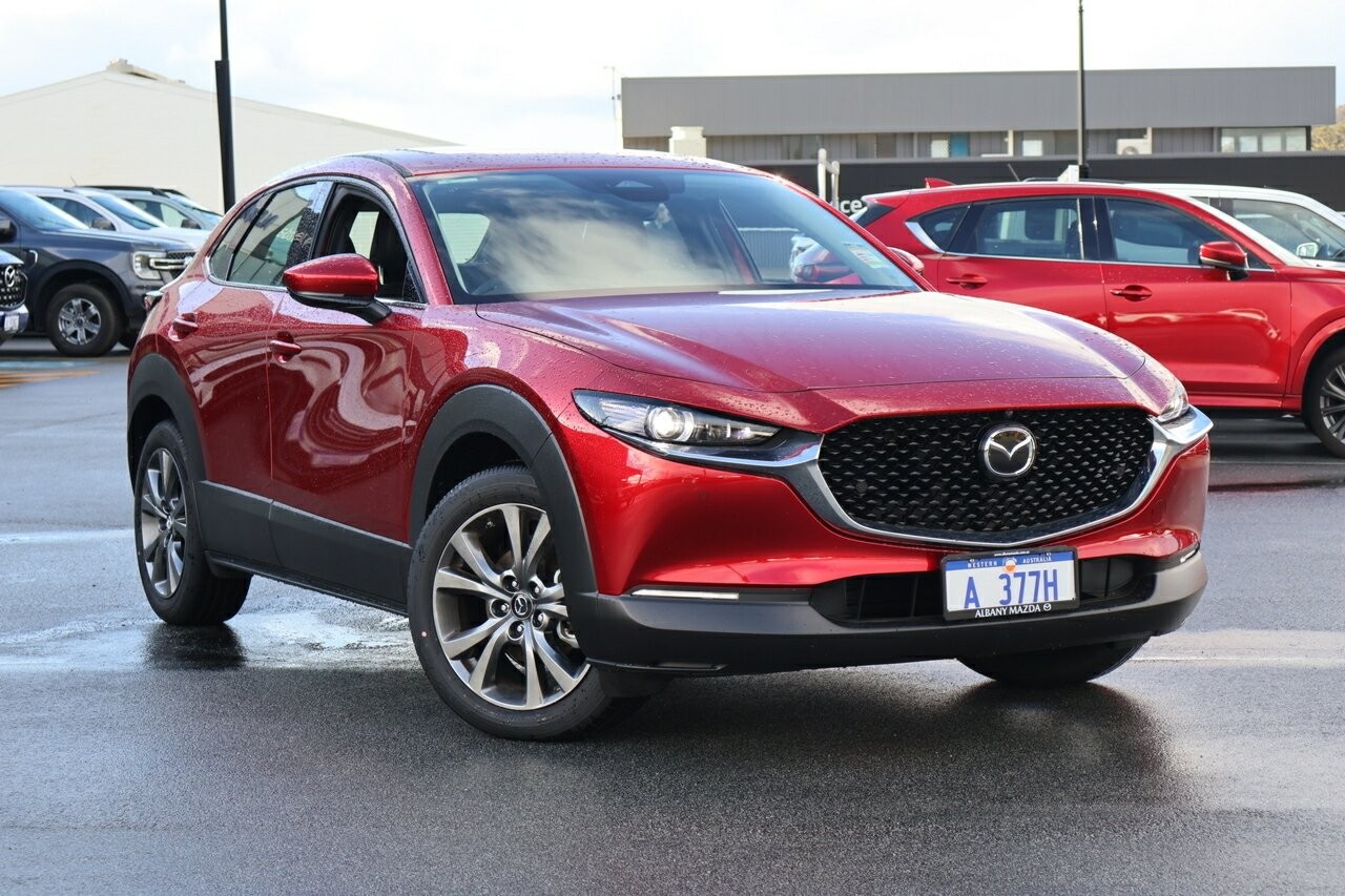 Mazda Cx-30 image 1