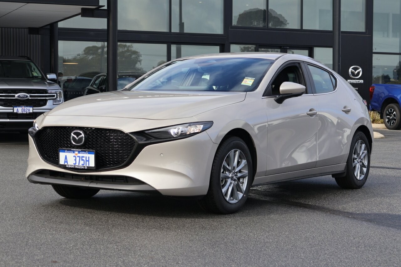 Mazda 3 image 4