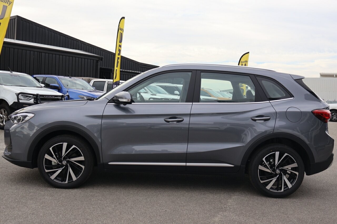 MG Zs image 4
