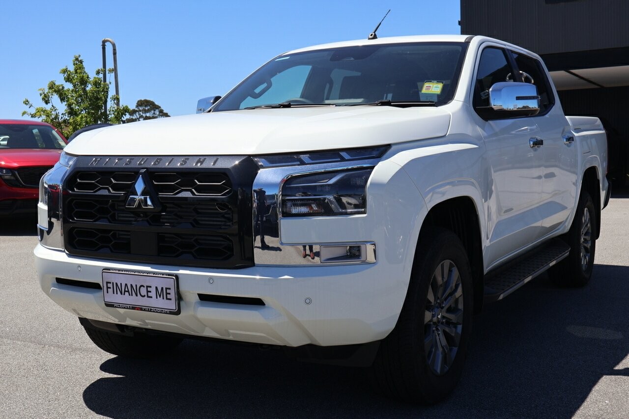 Mitsubishi Triton image 3