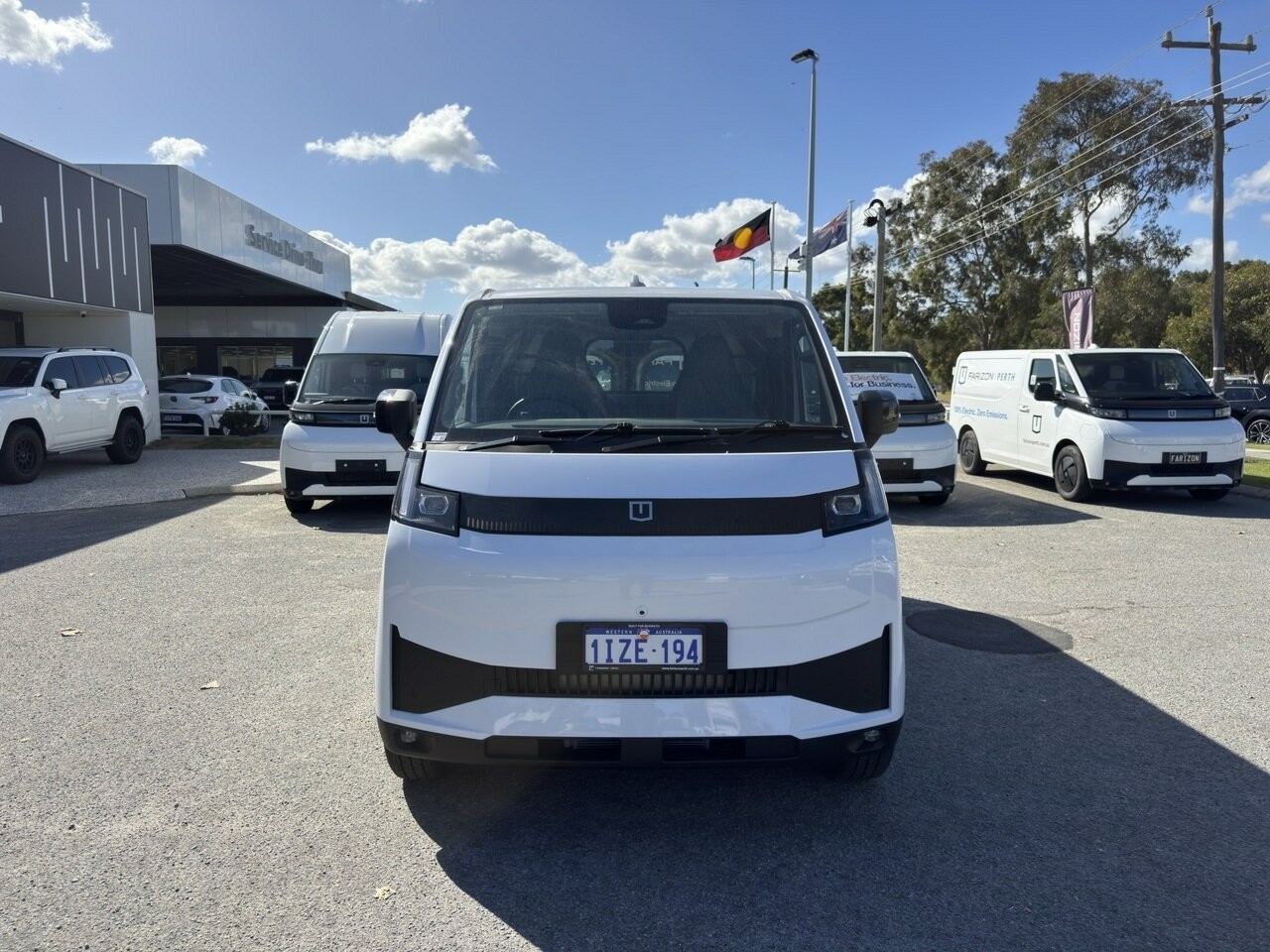 Farizon V7e Van 5m Fwd 66kwh image 1