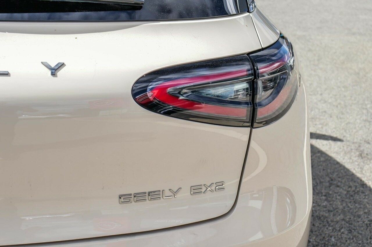 Geely Ex2 image 4
