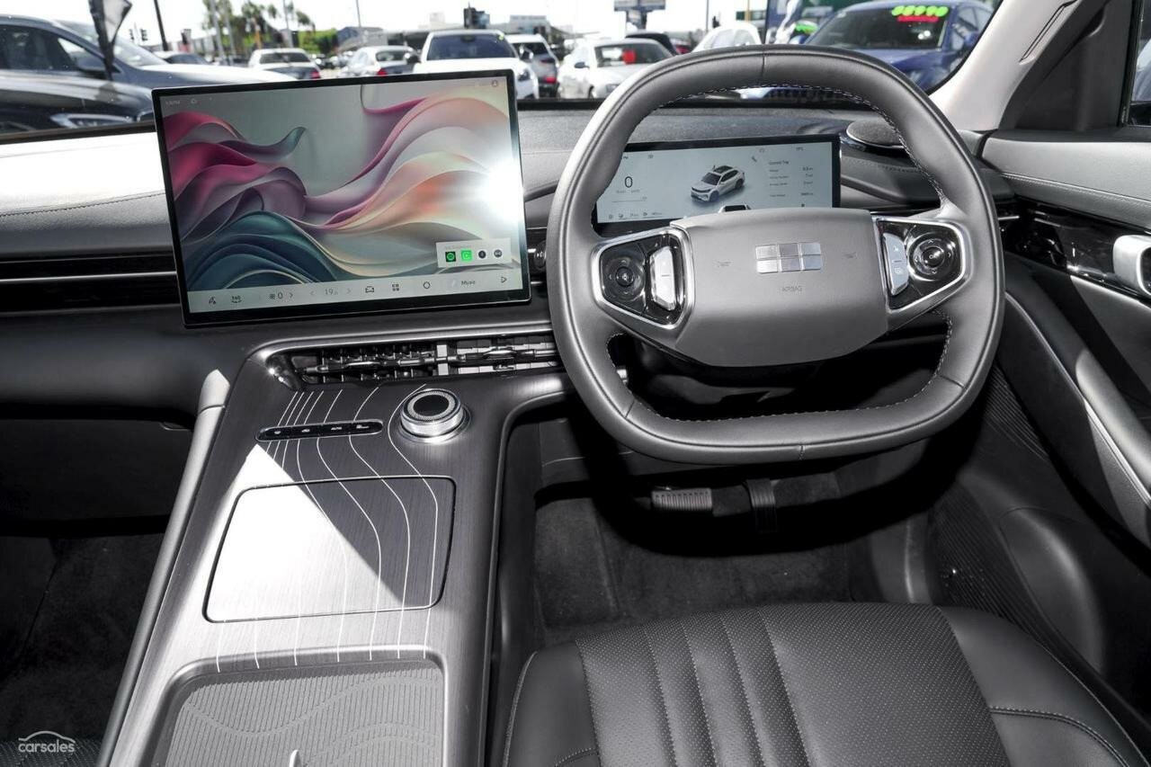 Geely Starray Em-i image 1